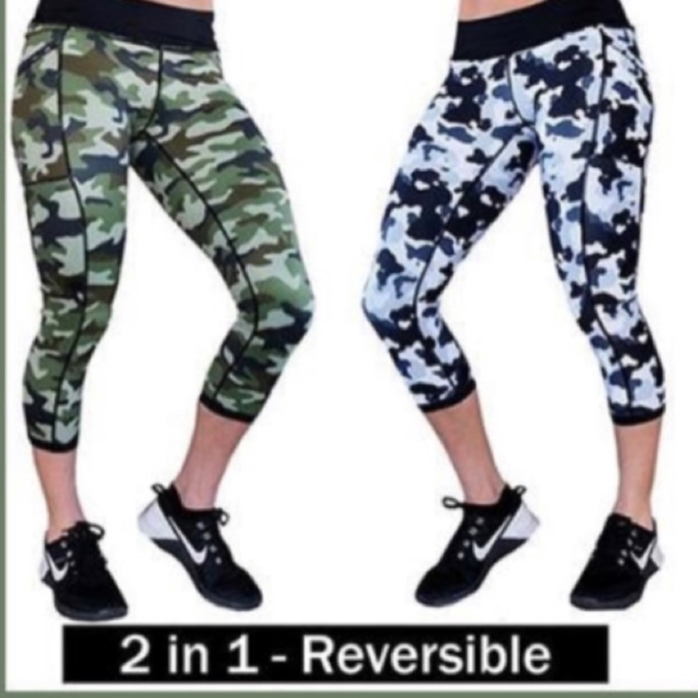 Constantly Varied Gear Reversible Camo Leggings  Women Size Large